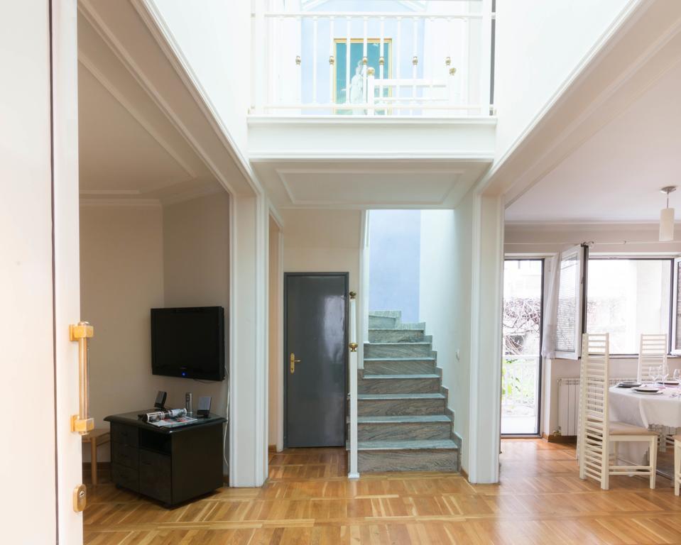 Apartment Bulevar Beograd Ngoại thất bức ảnh
